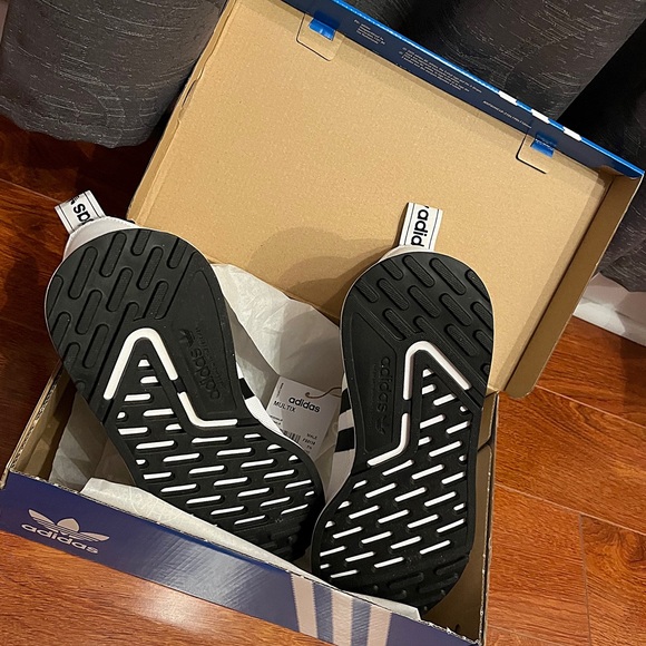 Adidas Multix Running Shoes - Picture 4 of 4